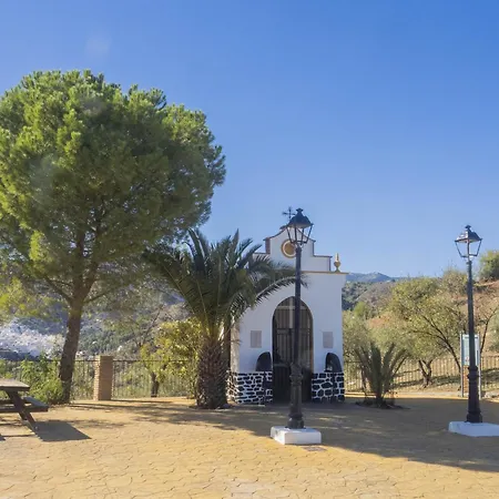 Cubo's La Plaza 102 With Breakfast Guest house