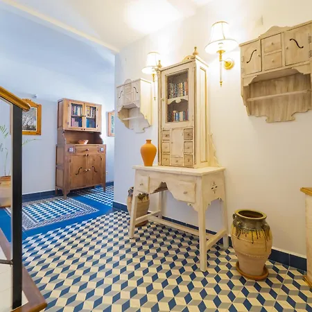 Guest house Cubo's La Plaza 102 With Breakfast Tolox